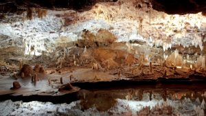 Lee más sobre el artículo Qué visitar en Cantabria: Cueva El Soplao