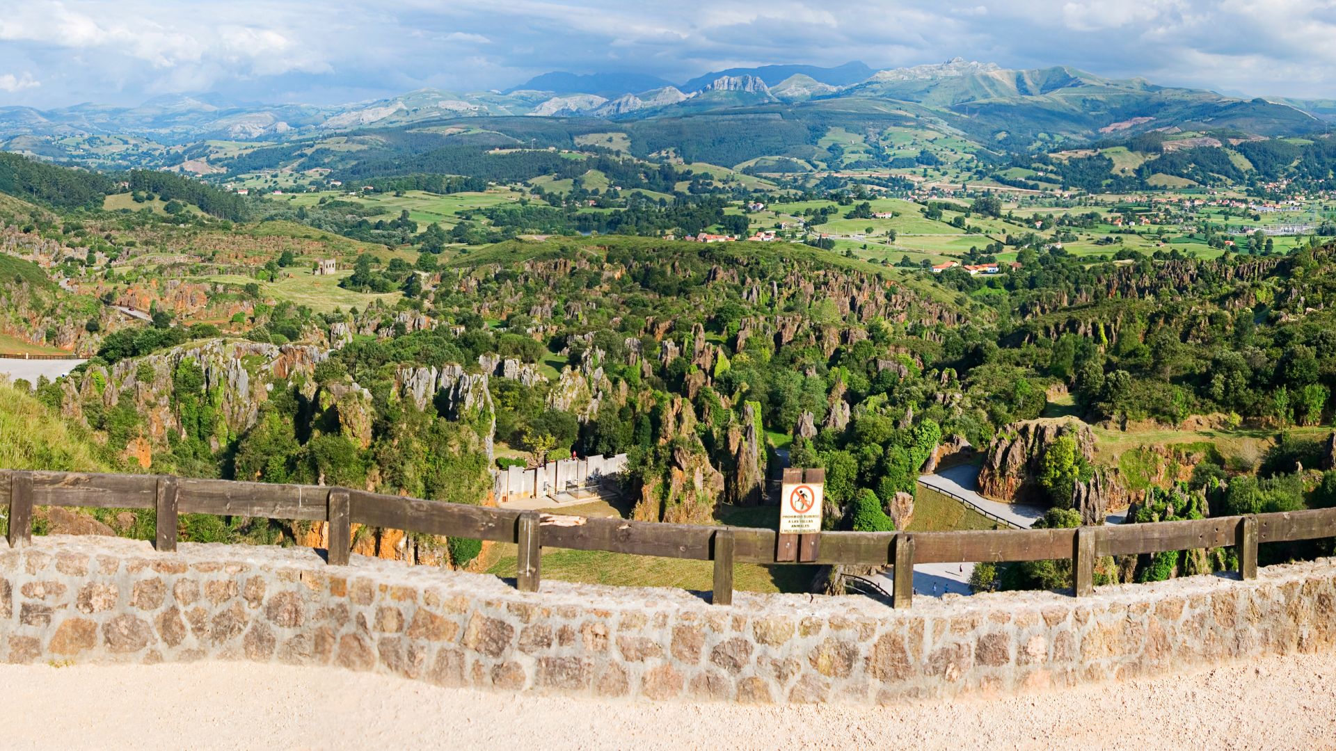 En este momento estás viendo Qué visitar en Cantabria: Parque de la naturaleza de Cabárceno